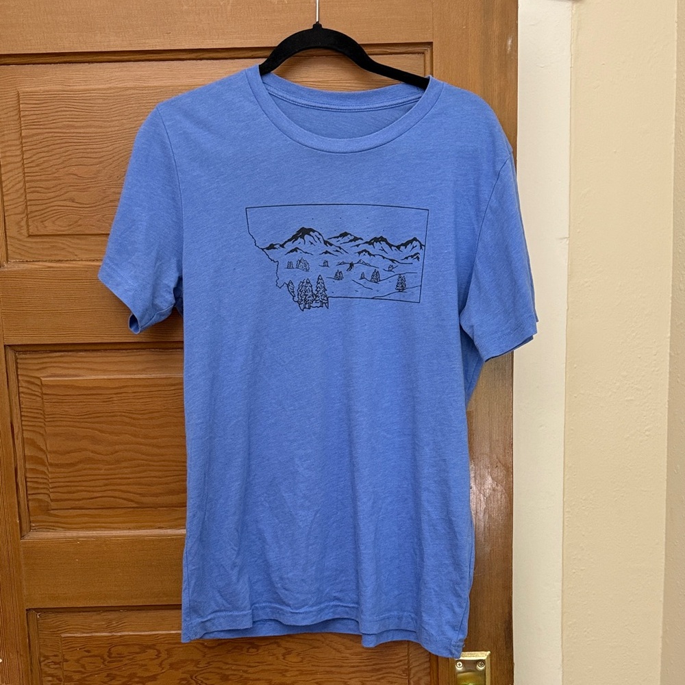 Montana ski the mountains Blue Graphic T-Shirt
